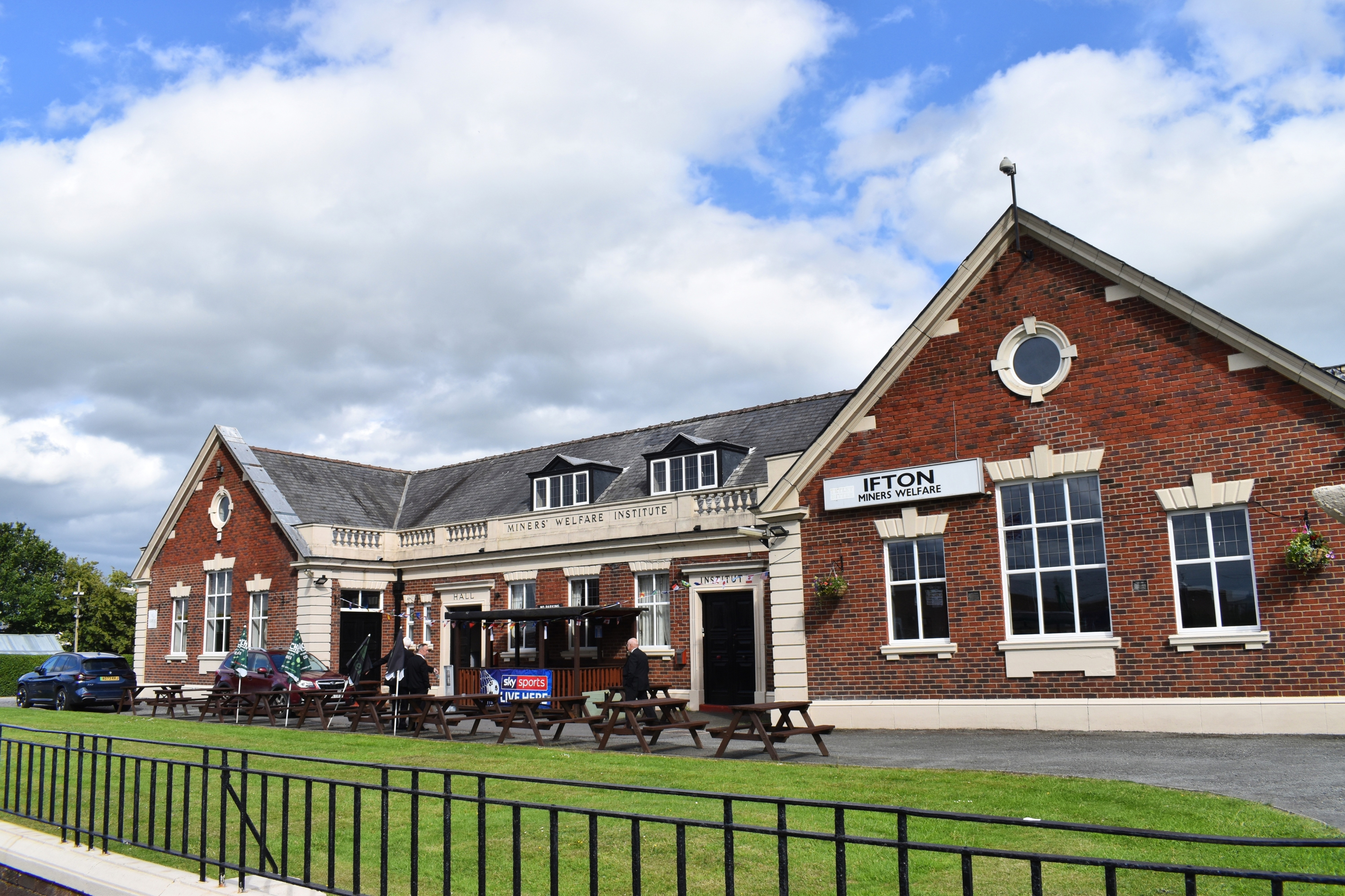 Ifton Miners Welfare Institute.JPG