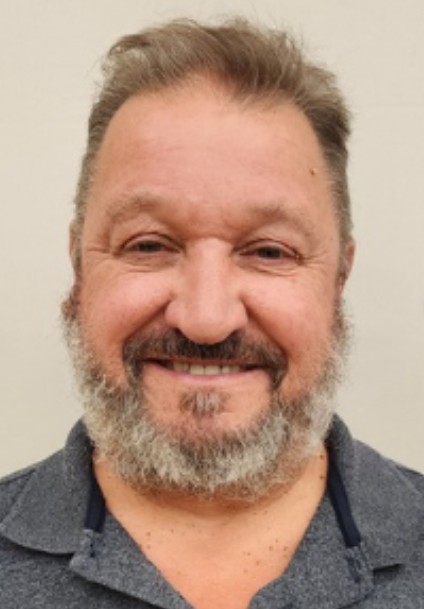 Rob Edwards.jpg