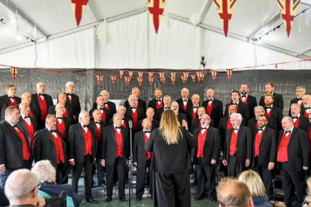 05 Choir on stage.JPG